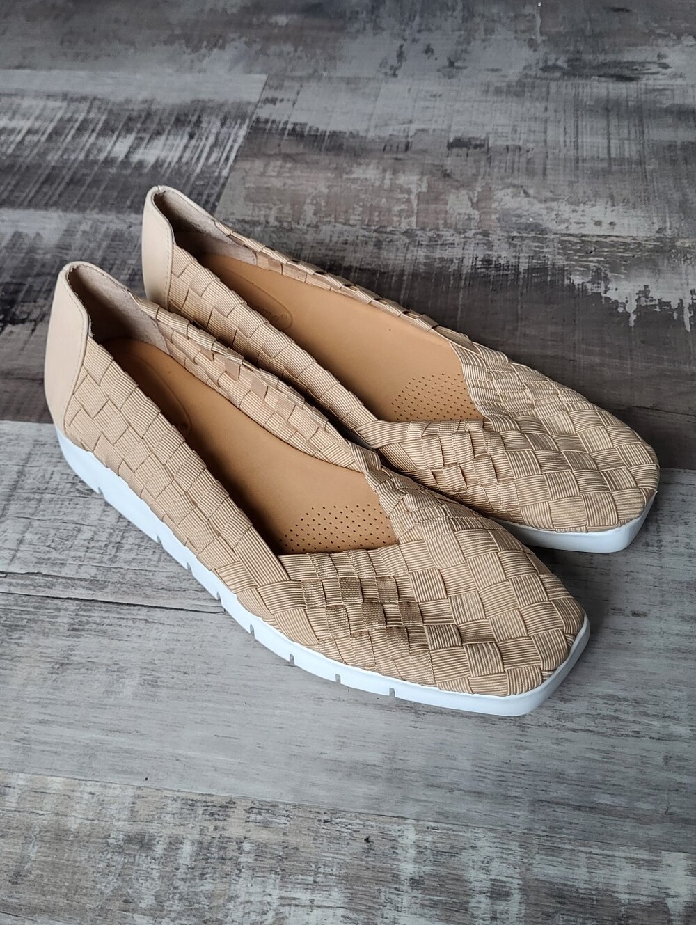 Corso Como Woven Flats Womens Size 9.5 Beige Nude Slip On Comfort Shoes Loafers